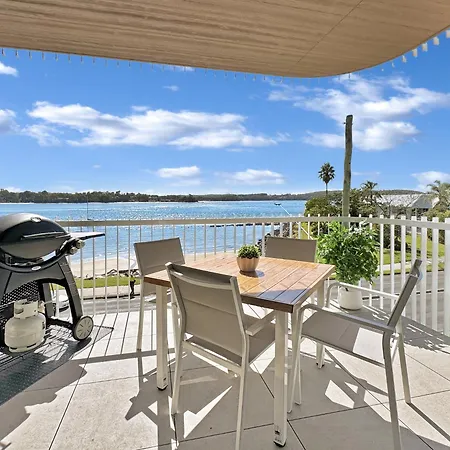 Modern 1-Bedroom Apt With Sweeping Water Views Batemans Bay Exterior photo
