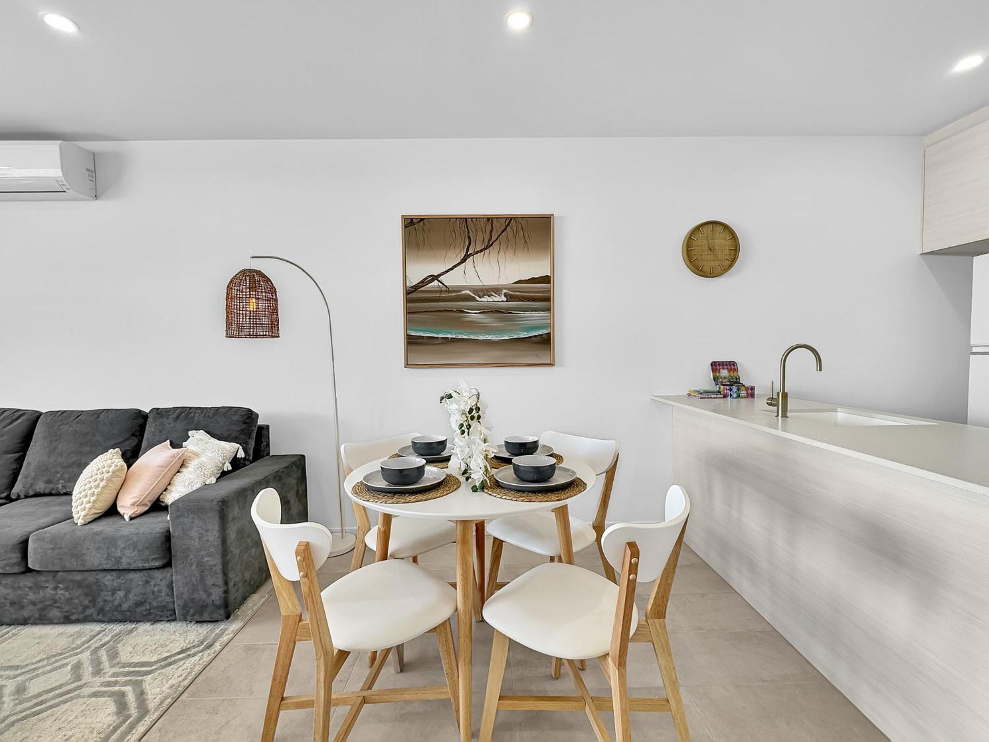Modern 1-bedroom With Sweeping Water Views Apartment Batemans Bay